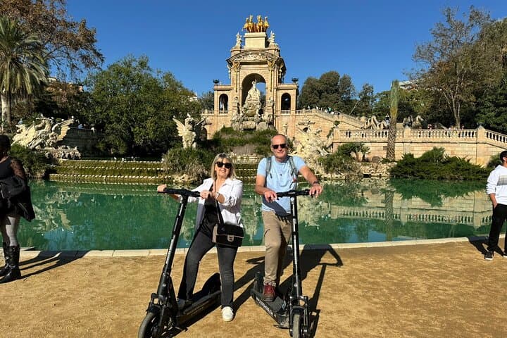 Barcelona E-Scooter & Electric Bike Highlights Tour photo 5