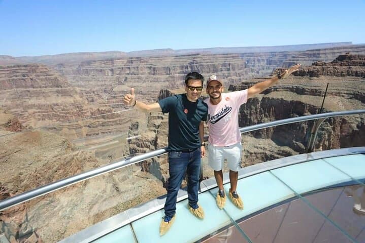 Grand Canyon West Skywalk Tour from Las Vegas — Spanish Guided Day Trip with Hoover Dam & Lunch photo 6