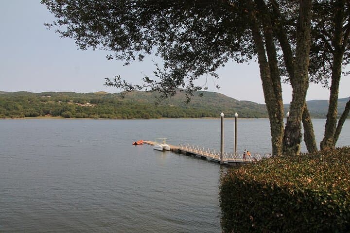 Segredos do Xurés: Electric Boat Tour on As Conchas Reservoir