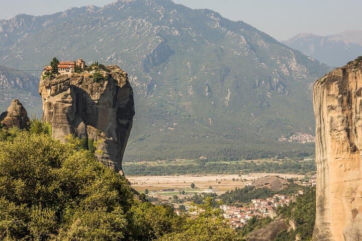 Meteora from Volos: Private Full-Day Tour with a Local Guide photo 4