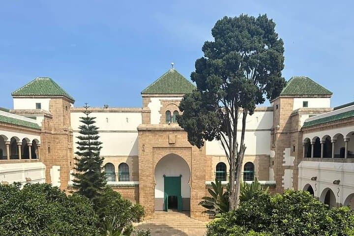 Private Casablanca City Tour: Hassan II Mosque, Corniche & Central Souk photo 3
