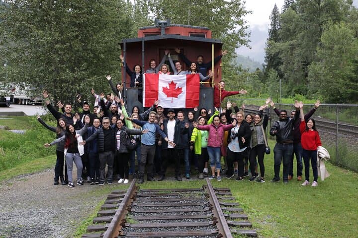 4-Day Canadian Rockies Fall & Spring Tour — Banff, Lake Louise and Revelstoke photo 6