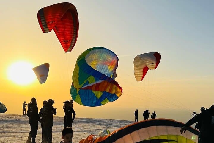 Sunset Paragliding Over Agafay Desert from Marrakech — Tandem Flight & Desert Sunset