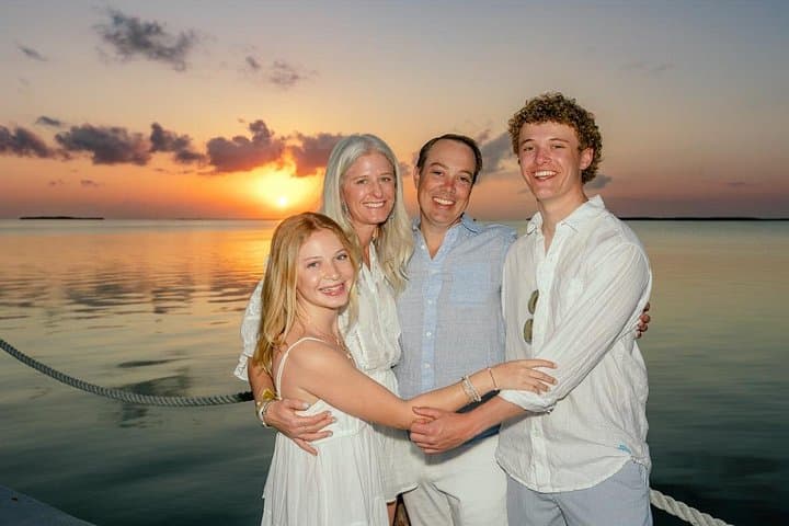 Private Family Photoshoot at Newport Beach’s Inspiration Point photo 3