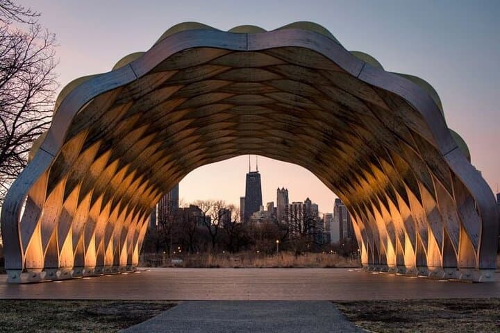 Lincoln Park Zoo Self-Guided Scavenger Hunt: App-Led Urban Exploration in Chicago