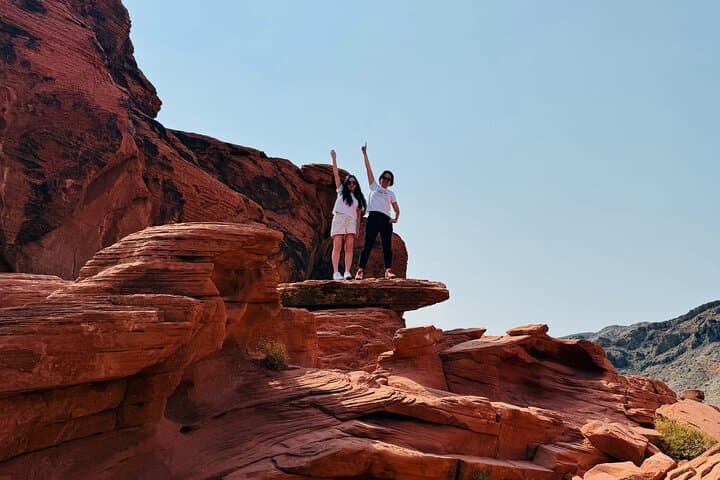 Valley of Fire Small-Group Day Tour from Las Vegas — Fire Wave, Petroglyphs & Beehive Rock photo 6