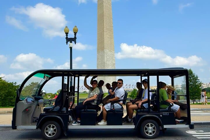 DC Monuments by Electric Cart: Day or Night Guided American History Tour photo 2