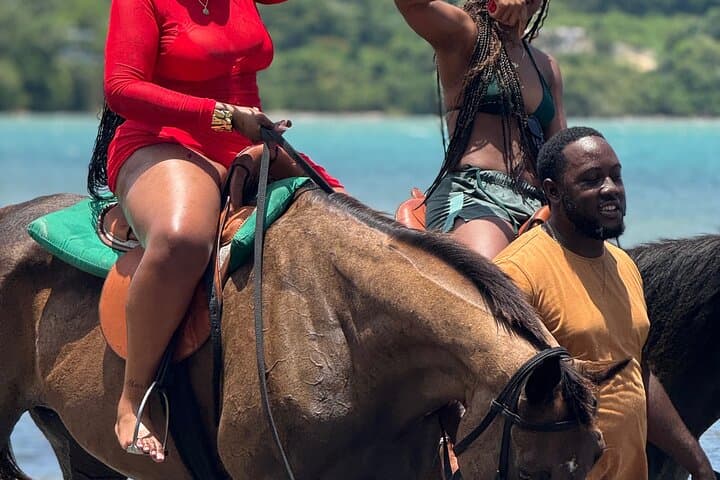 Montego Bay Beach Horseback Riding Tour — 2‑Hour Shoreline Ride Near Hotels photo 2