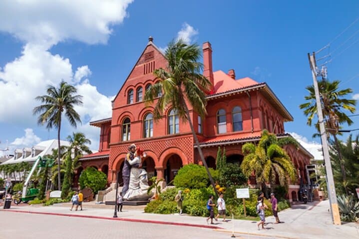 Hemingway's Key West Walking Audio Tour — Self-Guided Historic City Stroll photo 4