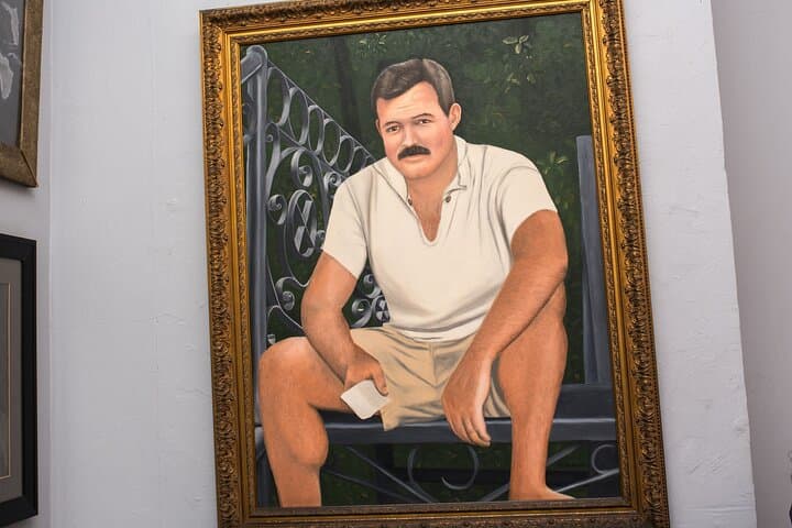 Hemingway's Key West Walking Audio Tour — Self-Guided Historic City Stroll