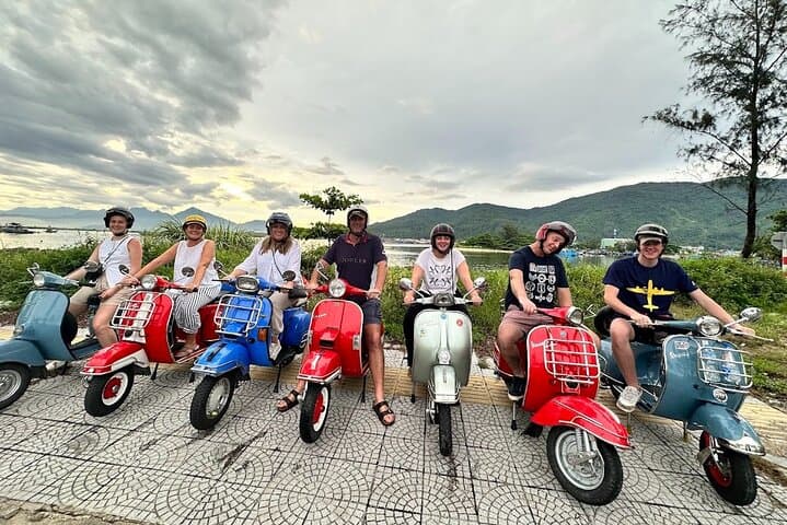 Hoi An Sunset Food Tour: Night Market Lantern Streets & Local Eats photo 4