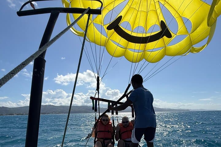 Soar Above Montego Bay: Parasailing Over Jamaica’s Coral Coast photo 3