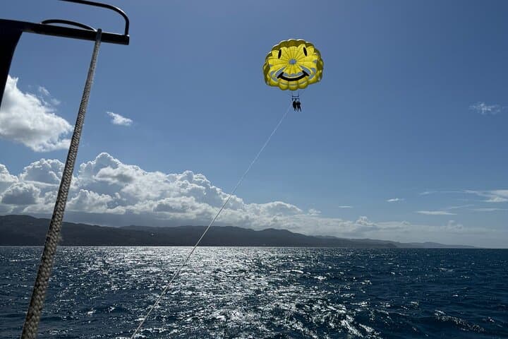 Soar Above Montego Bay: Parasailing Over Jamaica’s Coral Coast photo 5