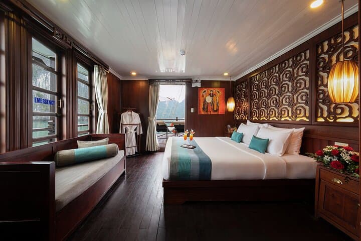 2-Day-Bhaya-Halong-Bay-Cruise-Kayaking-Caves-Squid-Fishing photo 3