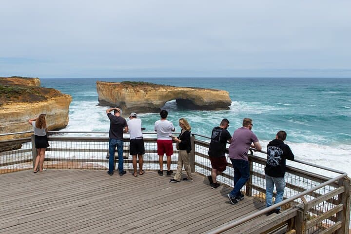 Great Ocean Road Extended Tour: Twelve Apostles, Loch Ard Gorge & London Bridge photo 3