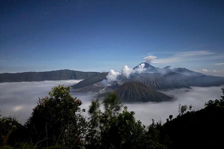 2-Day Tumpak Sewu and Bromo Sunrise Adventure photo 2