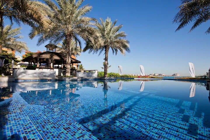 Dubai RIVA Beach Club: Palm Jumeirah Pool & Beach Day Pass Guide photo 3