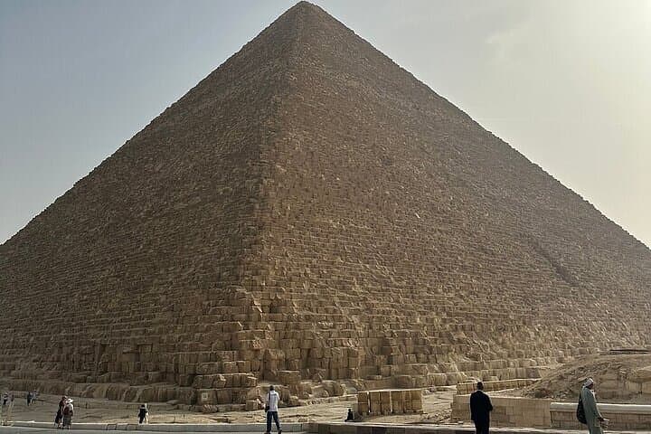 Giza Day Trip from Alexandria: Pyramids, Sphinx & Egyptian Museum with Lunch photo 3