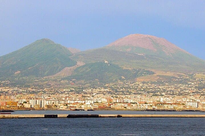 Summit Mount Vesuvius: Pompeii Day Trip to the Crater and Bay Views photo 4