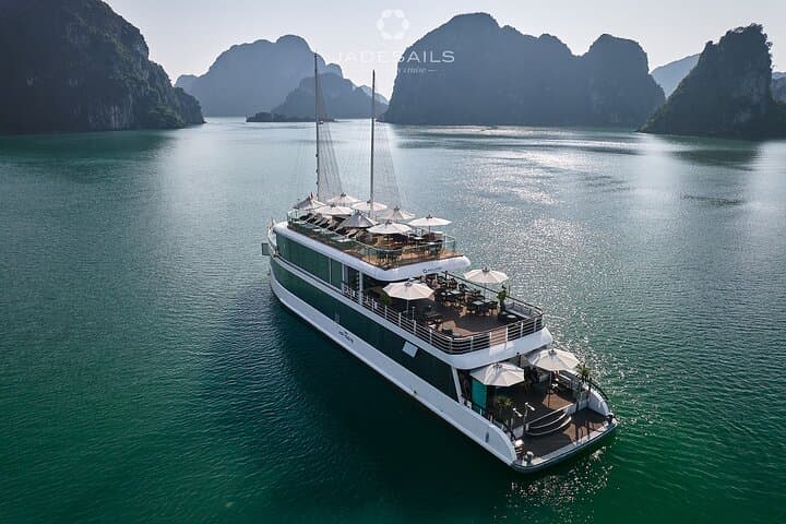 Lan Ha Bay Luxury Day Trip from Hanoi on Jade Sails — Buffet, Kayaking & Sunset photo 3