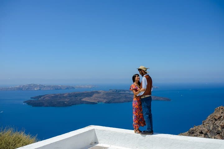 Oia Private Photoshoot: Capture Santorini’s Blue Domes & Caldera Views photo 5