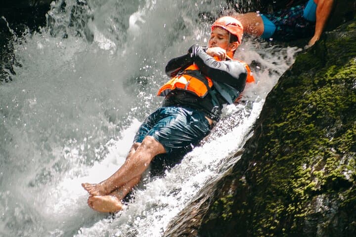 Caldera Waterfall Hike from Boquete — Natural Slides, Pools & Panamanian Lunch photo 4