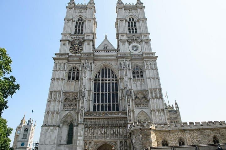 London Royal Crown: Changing of the Guard and Westminster Walk photo 4