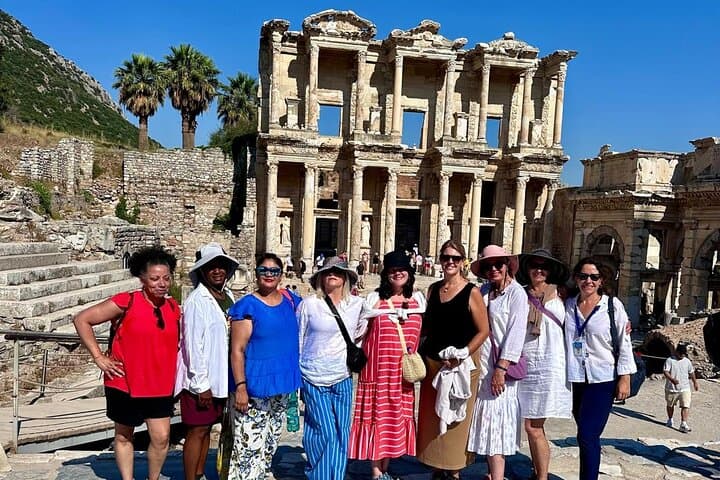 Private 2-Day Ephesus and Pamukkale Tour from Istanbul — Ancient Ruins & Travertine Pools photo 5