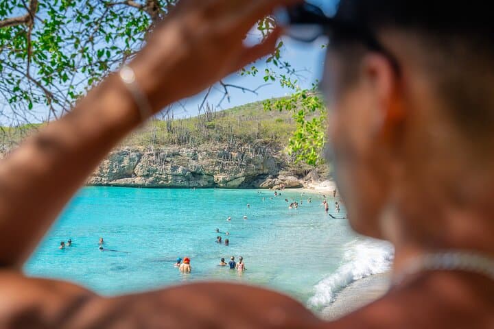 Curaçao Island Tour: Blue Liqueur, Shete Boka & Knip Beach Day Trip photo 4