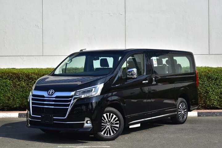 Private-Minibus-Transfer-Abu-Dhabi-to-AUH-Airport