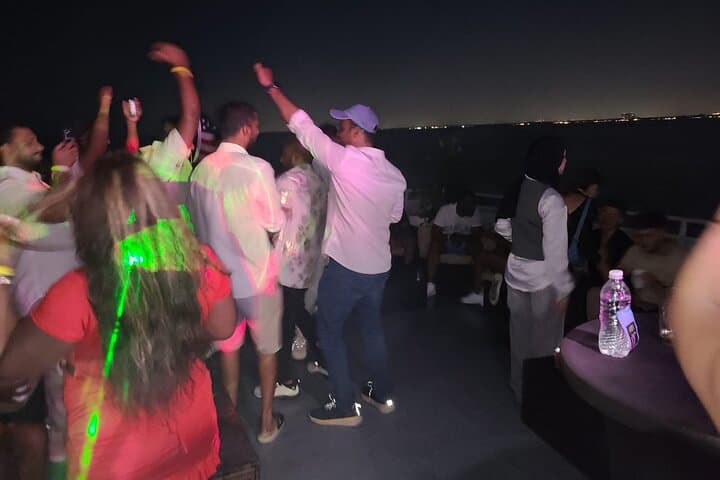 Ultimate Miami Boat Party: 3-Hour Open-Bar Cruise & Live DJ on Biscayne Bay photo 5
