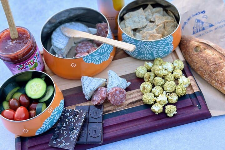 Private Half-Day Guided Hike and Curated Picnic from Denver — Red Rocks & Lookout Mountain