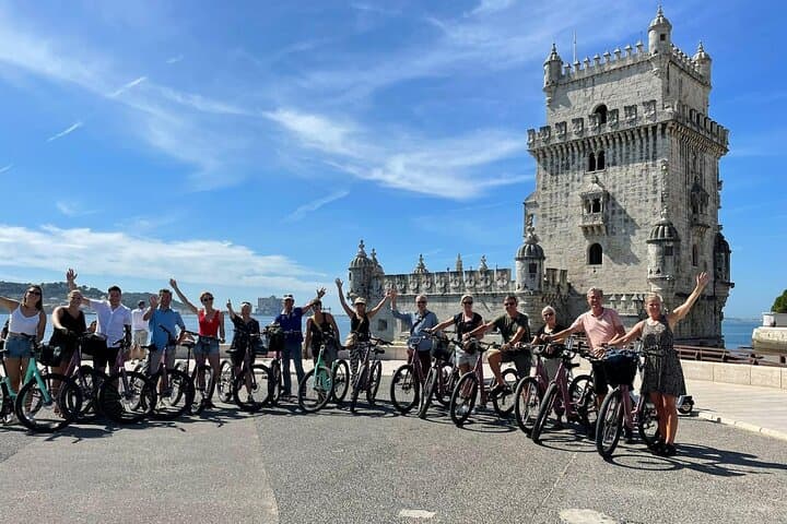 Explore Lisbon by E-Bike: Hidden Gems and Local Secrets on a 4-Hour Tour