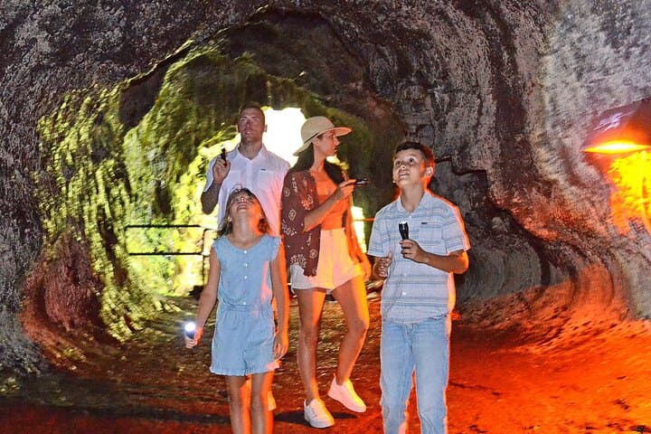 Exploring Hawai‘i Volcanoes National Park: The Ultimate Shuttle Tour Experience