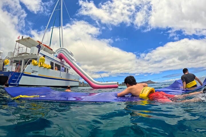 Waikiki Snorkeling: 2-Hour Catamaran to Turtle Town & Diamond Head photo 5