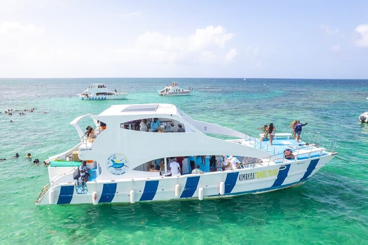 Punta Cana Private Family Boat: Half-Day Snorkel & Natural Pool Cruise photo 2