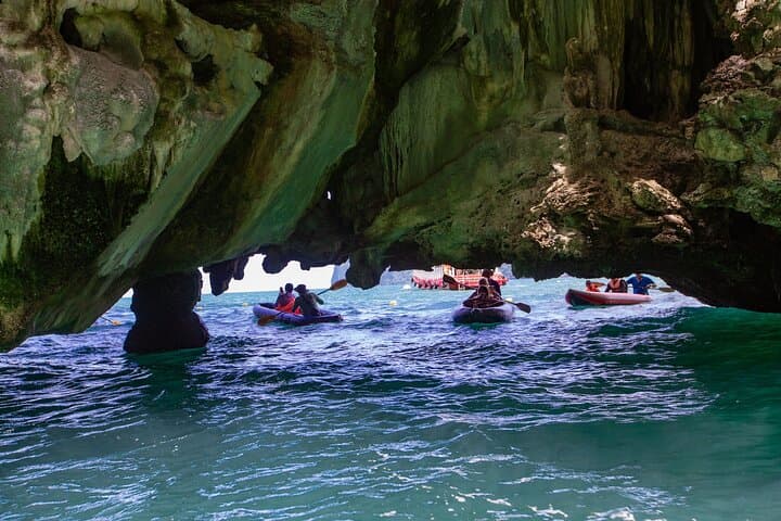 Phang Nga Bay Speedboat & Canoe Tour to James Bond Island photo 3