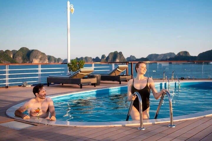 Luxury Overnight Cruise: Halong & Lan Ha Bay 2D/1N from Hanoi photo 5