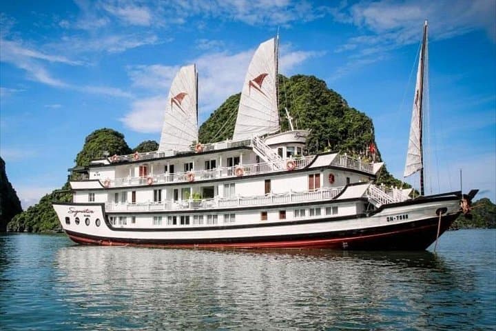 Overnight Signature Cruise: Hanoi to Bai Tu Long Bay 2-Day Escape photo 1