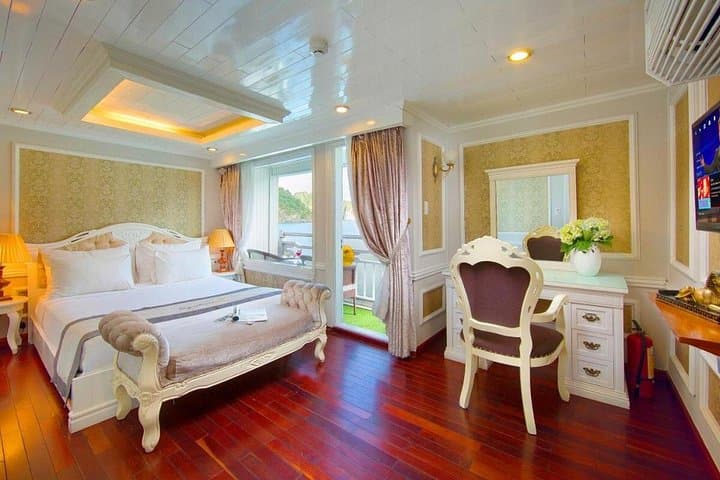 Overnight Signature Cruise: Hanoi to Bai Tu Long Bay 2-Day Escape photo 3