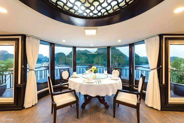 Luxury 2-Day Halong Bay Cruise: Kayak, Sung Sot Cave & Private Balcony photo 5