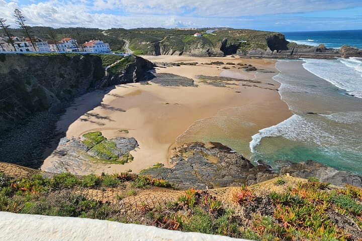 Scenic Transfer from Lisbon to Lagos: Arrábida Coast & Algarve Viewpoints photo 4