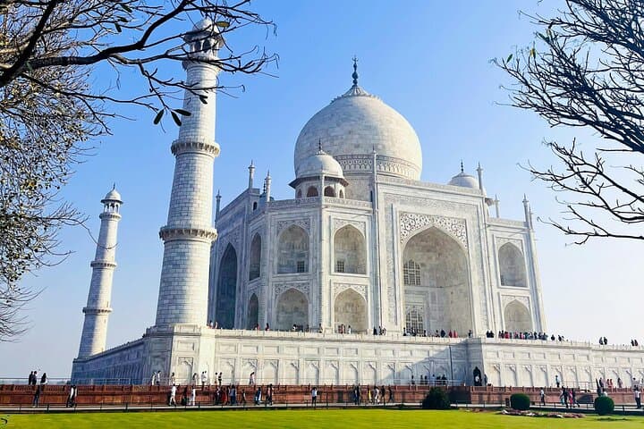 3-Day Delhi Agra Jaipur Tour from Pune with One-Way Flight: Fast-Track Mughal & Rajput Highlights