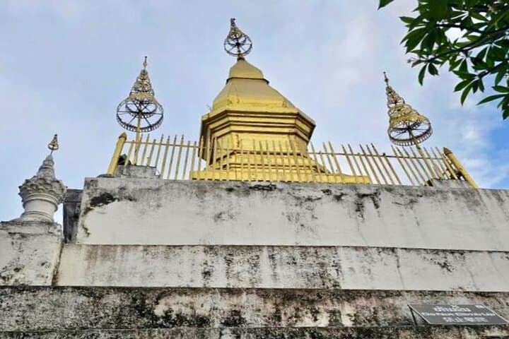 Classic Luang Prabang Day Tour: Temples, Kuang Si Falls & Phousi Hill photo 5