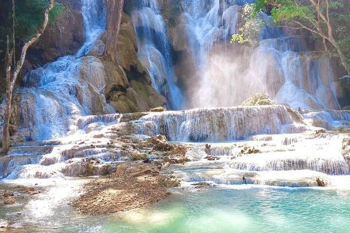 Classic Luang Prabang Day Tour: Temples, Kuang Si Falls & Phousi Hill photo 6