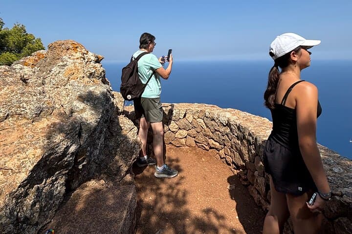 Valldemossa Easy Hike to the Best Viewpoints in Serra de Tramuntana