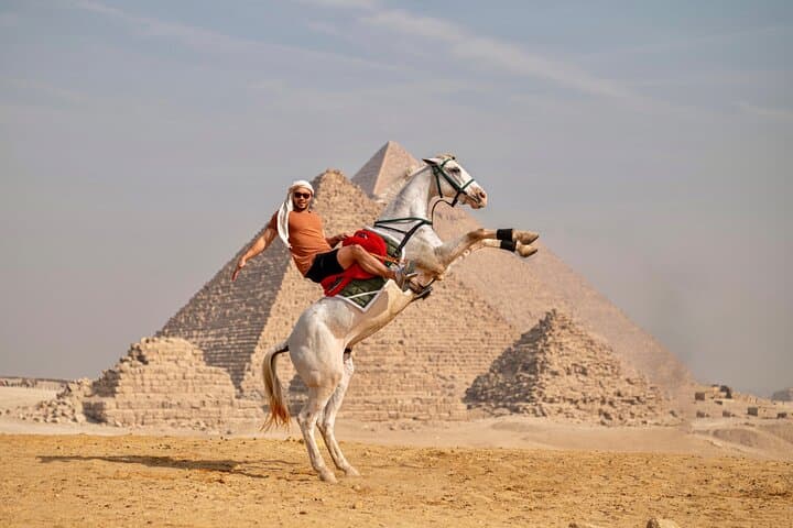 Giza Pyramids Tour: Camel Ride & Iconic Jumping Horse Photo Experience