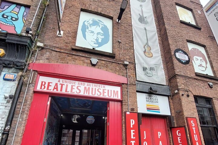 Beatles Walking Tour in Liverpool — Explore the Fab Four’s Roots on a 1‑Hour Walk