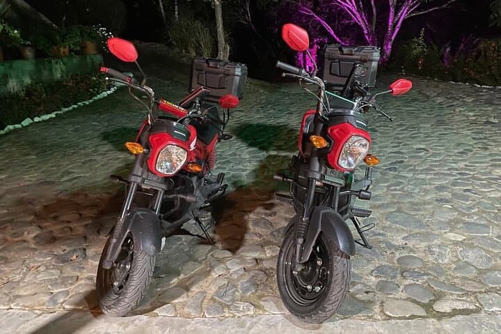 Medellín City and Mountain Motorcycle Adventure to San Jerónimo photo 3