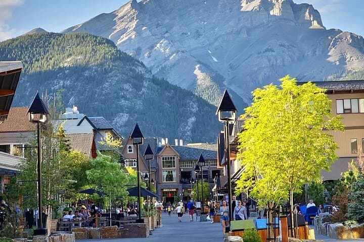 Banff Gondola, Hot Springs & Lake Louise Day Tour — Sulphur Mountain Views and Turquoise Lakes photo 2
